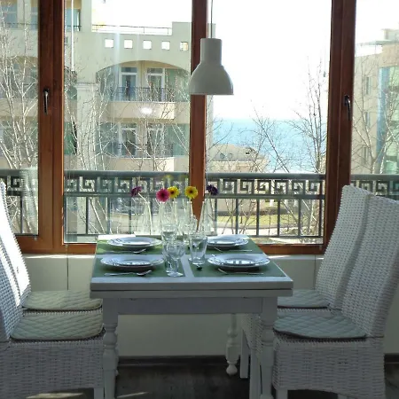 Apartman Nereya Palace Art Aprtament Marina Pomorie